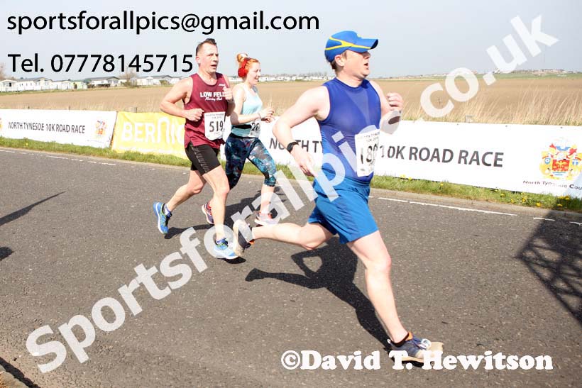 North Tyneside 10k Road Race, Whitley Bay. Photo:  David T. Hewitson/Sports for All Pics